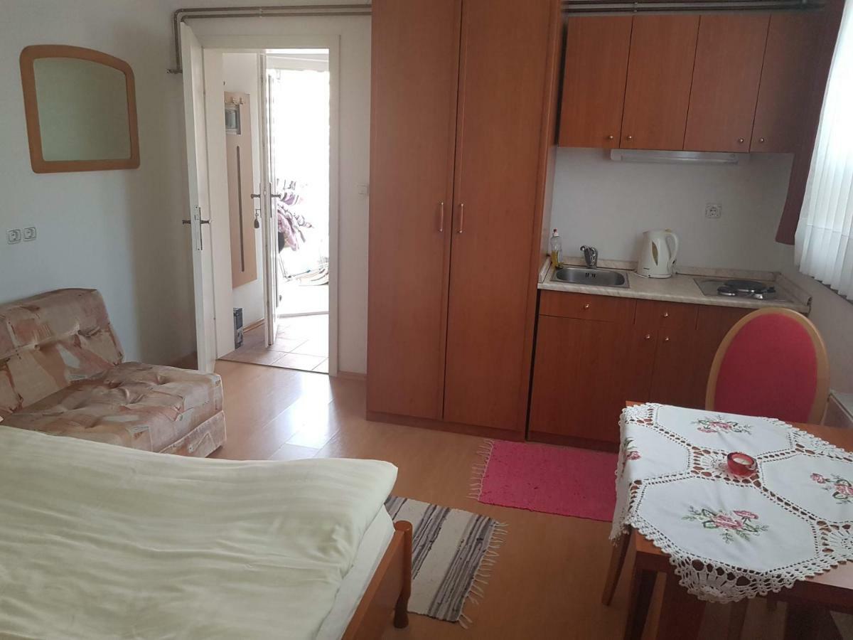 Apartment Lipar Preddvor Extérieur photo
